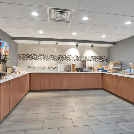 Alexis Inn And Suites Hotel-3