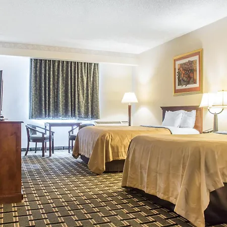 Quality Inn & Suites Palm Island Indoor Waterpark-3