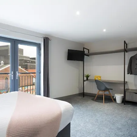 Bank Square Town House-2