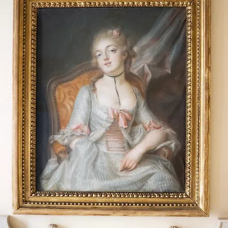 Hotel Caron De Beaumarchais-3