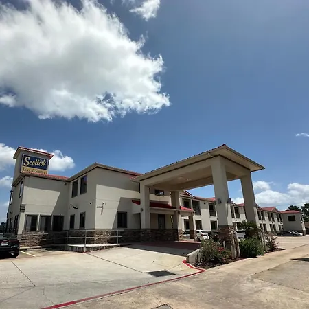 Scottish Inn And Suites-3