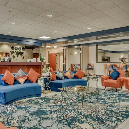 Evergreen Inn & Suites-2