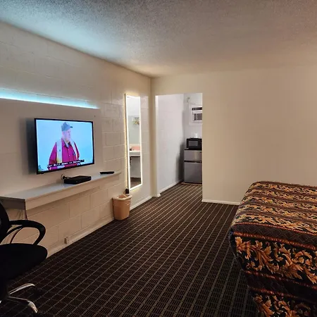 Holiday Lodge-3
