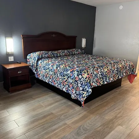 Riviera Motel-2