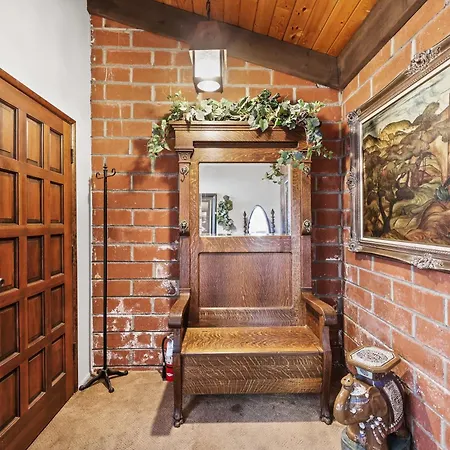 Catalina Courtyard Suites-3