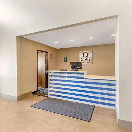 Quality Inn Chesterton Near Indiana Dunes National Park I-94-3