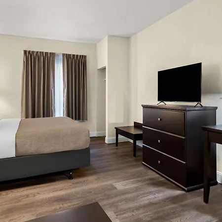 Quality Inn And Suites Lafayette-2