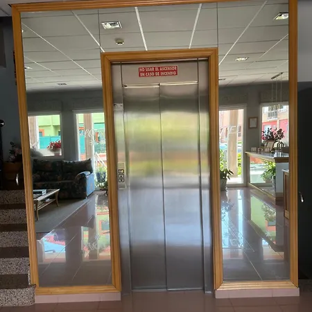 Hotel La Guindal-3