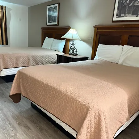 Island Inn-2