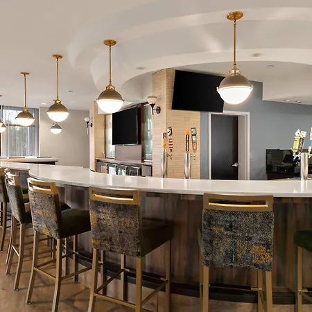 Cambria Hotel Columbus - Polaris-2