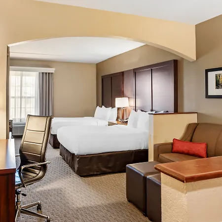 Comfort Suites State College Near Penn State - Steps Away From Psu!-2