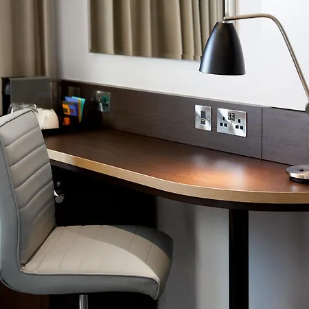Premier Inn Dublin Airport-3