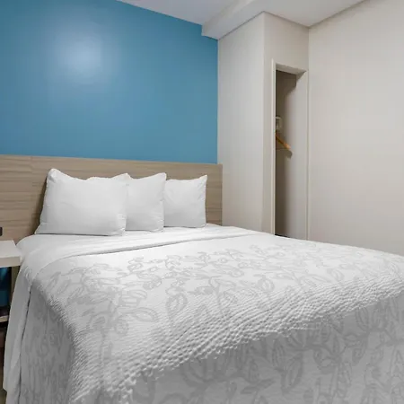 Red Roof Inn Plus Brooklyn - Flatbush Ave-2