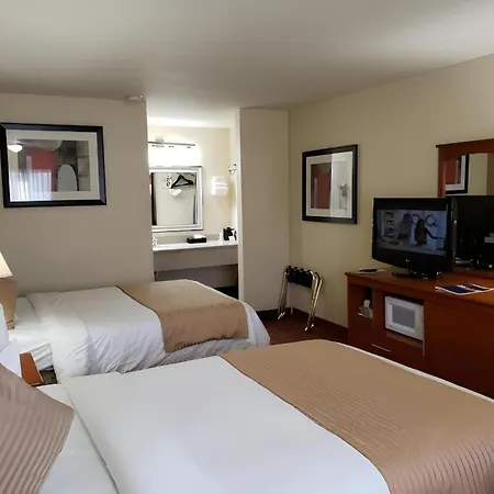 Airport Inn-3