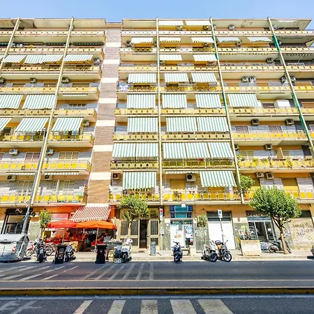 Carlo III Guest House-3