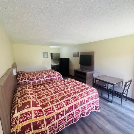 Studios & Suites 4 Less Virginia Beach-3