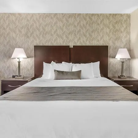 Best Western Plus Keene Hotel-2
