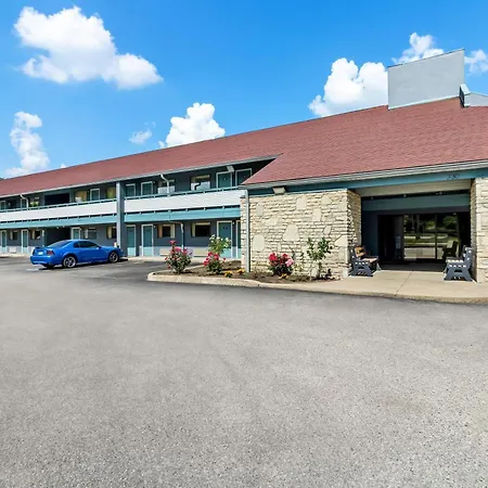 Super 8 By Wyndham Cincinnati-Springdale Oh-2