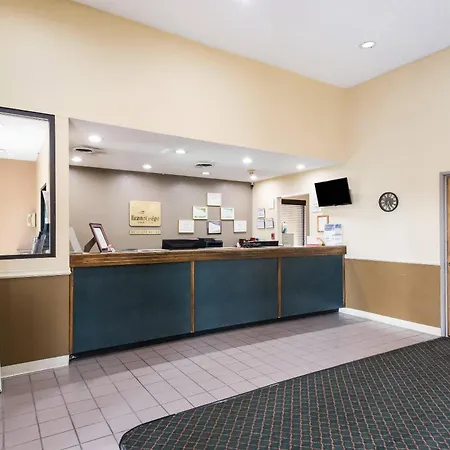 Econo Lodge Inn & Suites Knoxville East-2