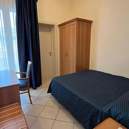 Hotel De La Ville-2