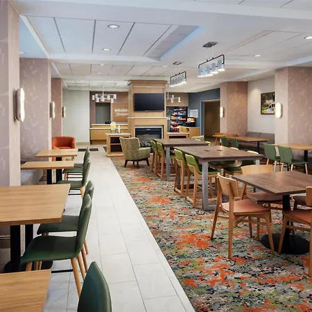 Hampton Inn Nashua-2