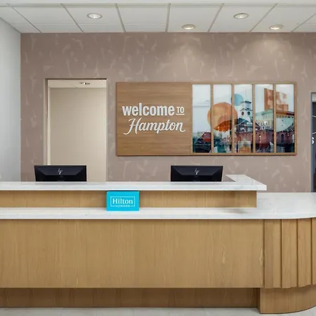 Hampton Inn Nashua-3