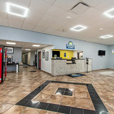 Days Inn & Suites By Wyndham Mt Pleasant-2