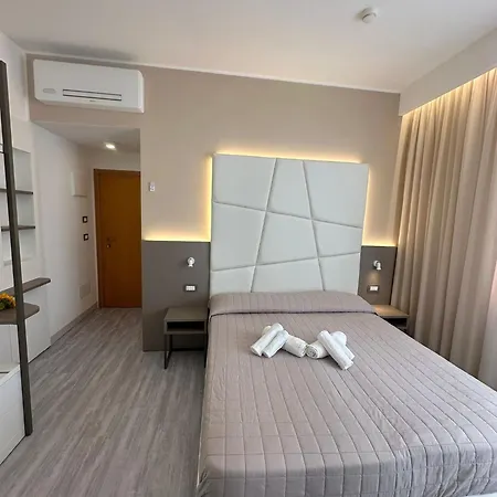 Hotel Cannes-2