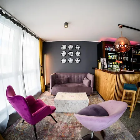 Nikii City Hotel-2