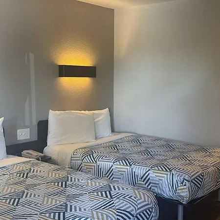 Hotel B5 -Watsonville-2