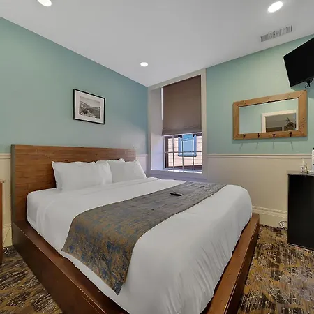 The Groveland Hotel-3