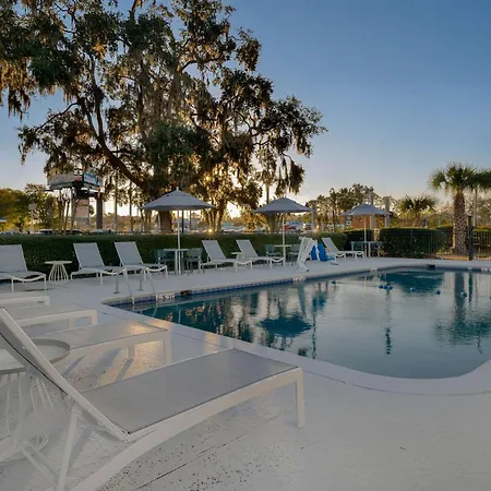 Spark By Hilton Savannah Midtown-2