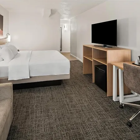 Spark By Hilton Waldorf-3