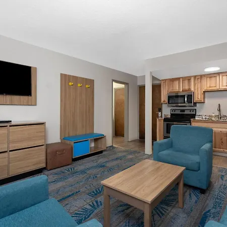 Days Inn And Suites By Wyndham Downtown Missoula-University-2