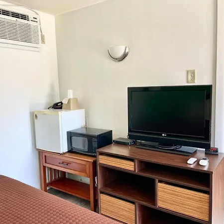 Travelers Inn Olney-3