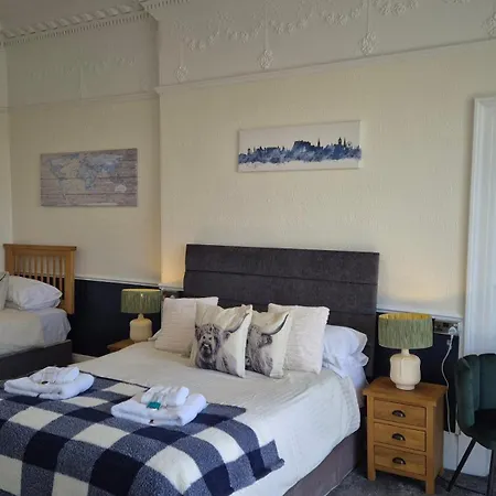 Brig O'Doon Guest House-3