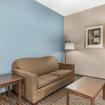 Best Western Mineola Inn-3