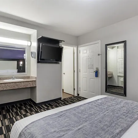 Surestay Hotel By Best Western Beverly Hills West La-2