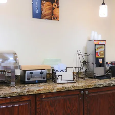 Best Western Plus Hobby Airport Inn & Suites-2