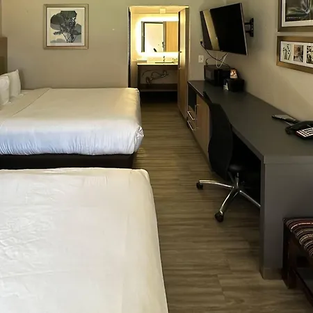 Country Inn & Suites By Radisson, Monterey Beachfront-Marina, Ca-2
