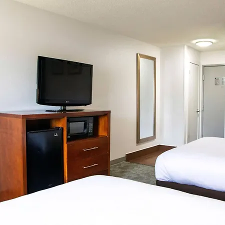 Comfort Inn & Suites Coralville - Iowa City Near Iowa River Landing-3
