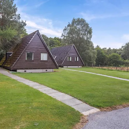 Delny Highland Lodges-3