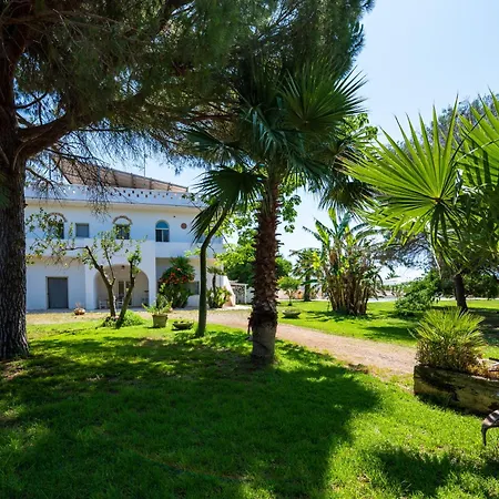 Fuori Rotta Holiday Home-2
