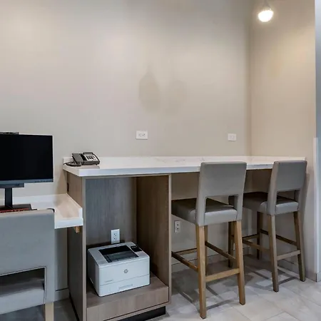 Comfort Suites Scottsdale Talking Stick Entertainment District-3