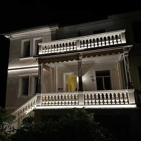 B&B Villa Margherita - Luxury Rooms In Padua-3