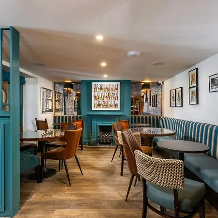 Basset Arms, Portreath, Cornwall-2
