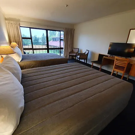 Distinction Mackenzie Country Hotel-2