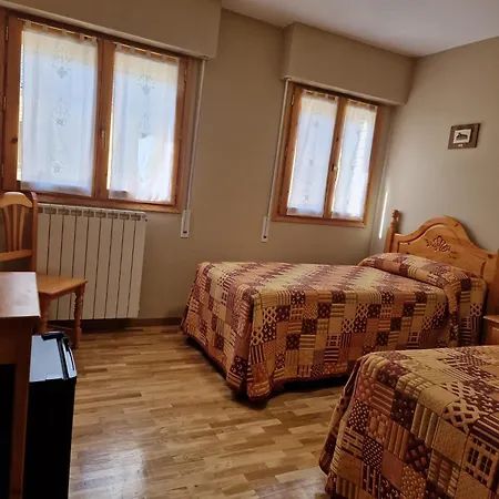 Hostal Valle De Tena-2