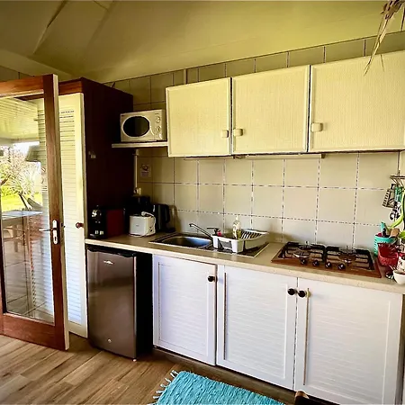 Linareva Moorea Beach Resort-2