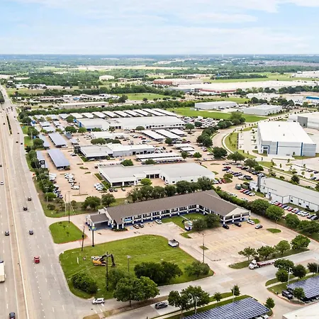 Days Inn By Wyndham Mckinney-2